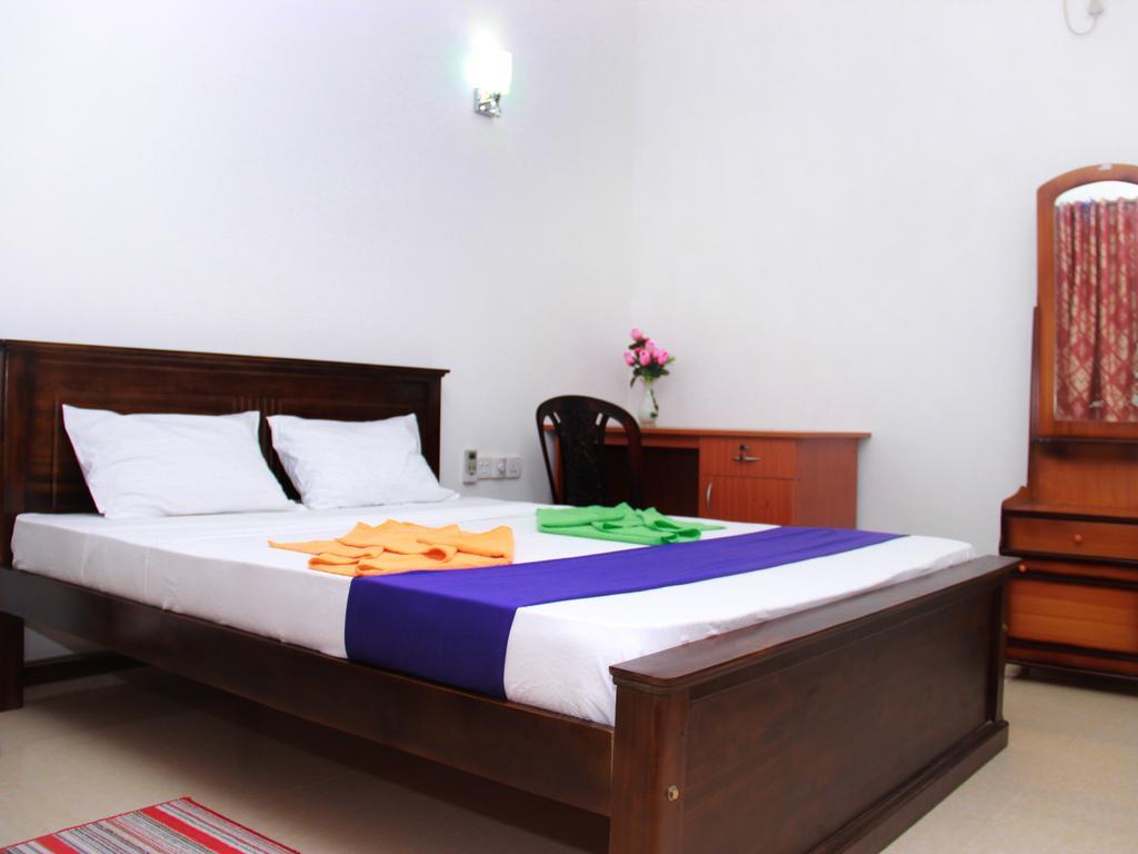 Heaven Star Rest Bed & Breakfast มิริสซา ภายนอก รูปภาพ