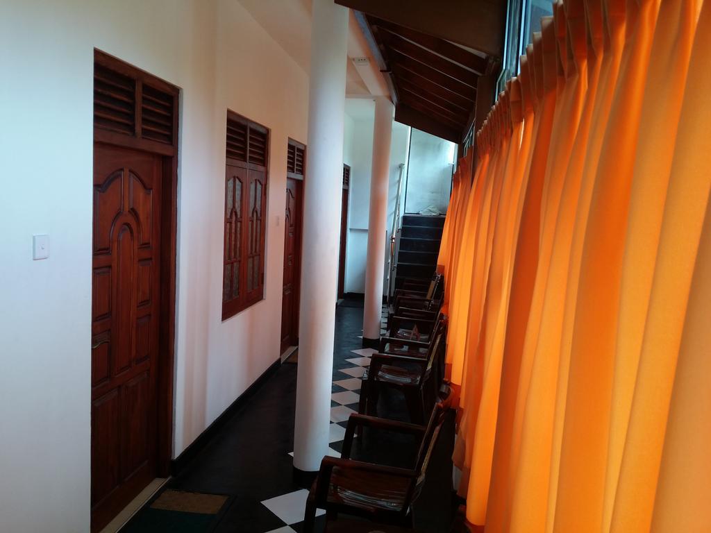 Heaven Star Rest Bed & Breakfast มิริสซา ภายนอก รูปภาพ