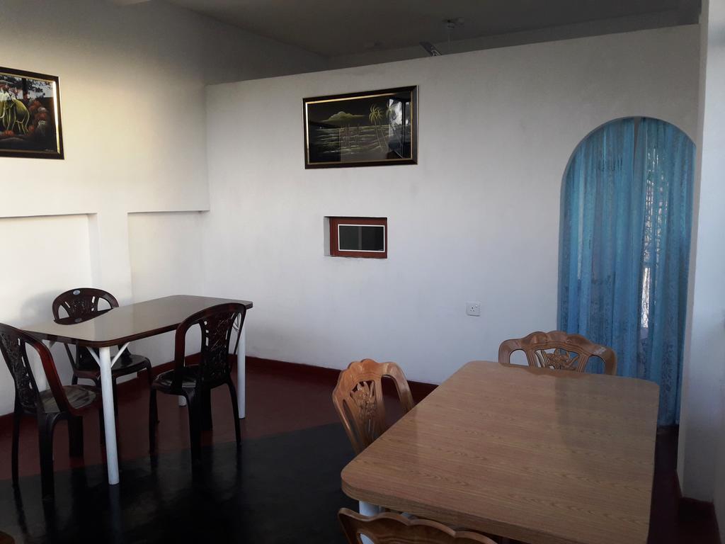 Heaven Star Rest Bed & Breakfast มิริสซา ภายนอก รูปภาพ