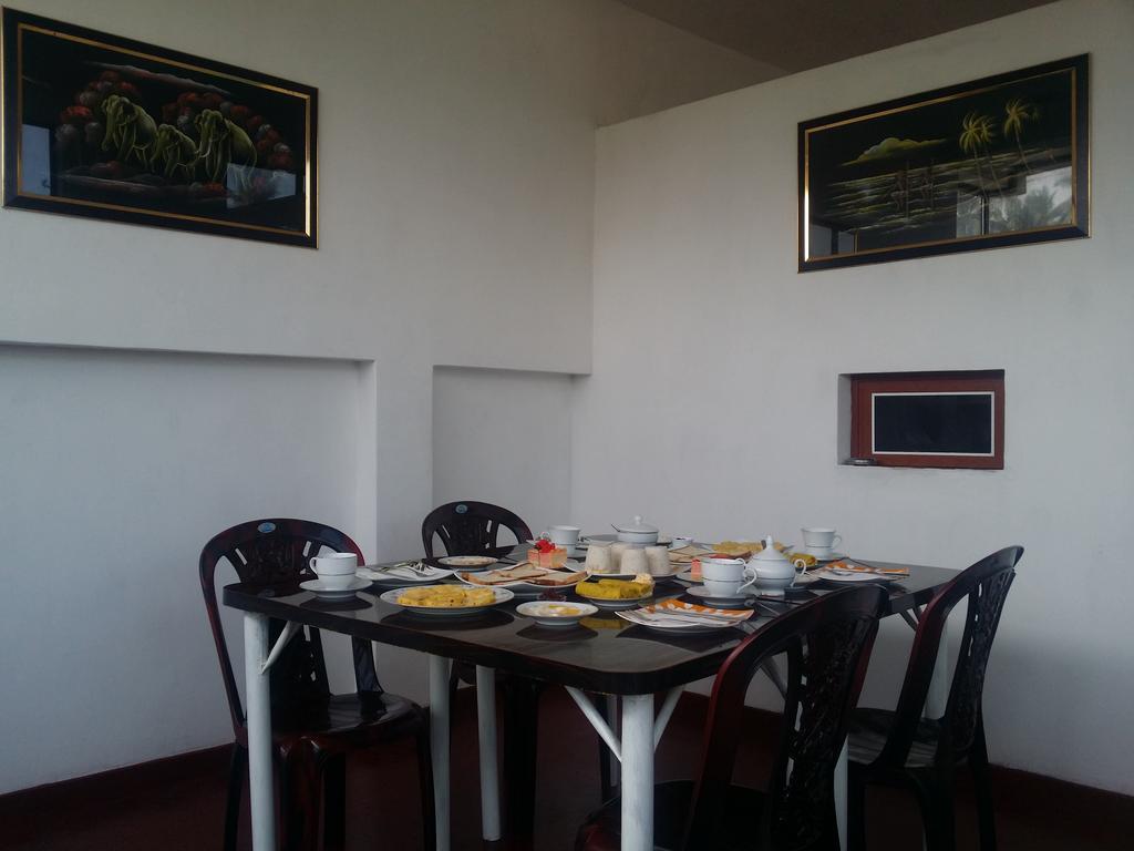 Heaven Star Rest Bed & Breakfast มิริสซา ภายนอก รูปภาพ