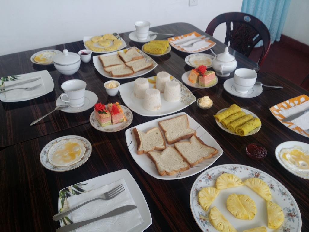 Heaven Star Rest Bed & Breakfast มิริสซา ภายนอก รูปภาพ